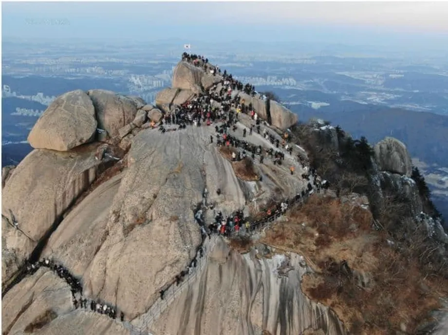 Mahigit 2 Milyong Dayuhang Bisita, Dumagsa sa mga Pambansang Parke ng Korea sa Makasaysayang Paglago ng Turismo