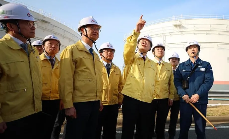 Bumaling ang mga Prodyuser ng Langis sa Gitnang Silangan sa mga Imbakan sa Korea habang Lalong Pinatindi ng Krisis sa Kipot ng Hormuz ang mga Panganib sa Seguridad sa Pandaigdigang Enerhiya