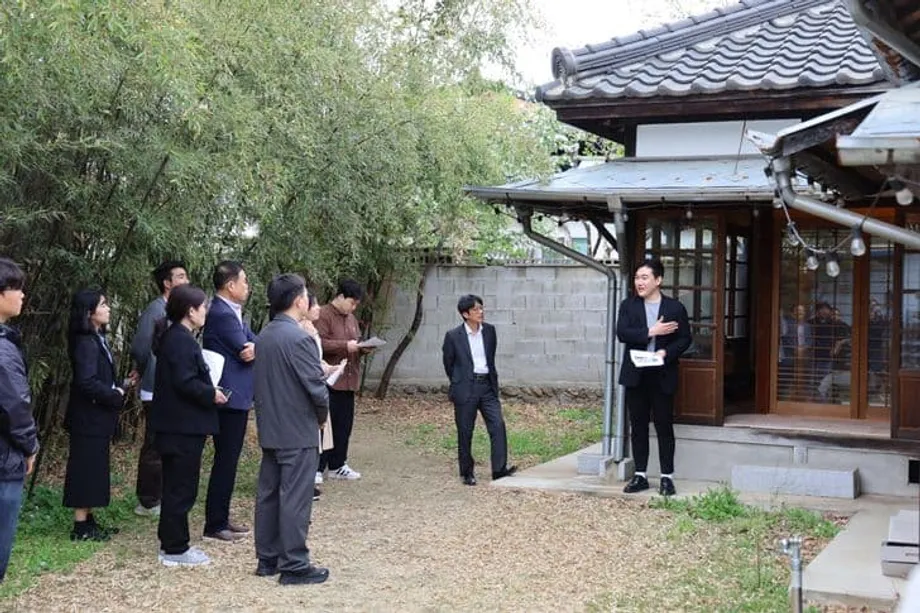 Pinagtibay ng Korea ang Modelo ng Japan na Hotel sa Nayon upang Muling Buhayin ang mga Inabandonang Pamayanang Rural