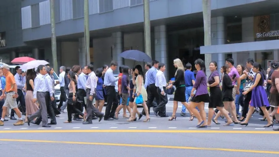 Bakit Mas Pinipili Ngayon ng mga Batang Manggagawa sa Singapore ang Seguridad sa Trabaho Kaysa sa Flexibilidad